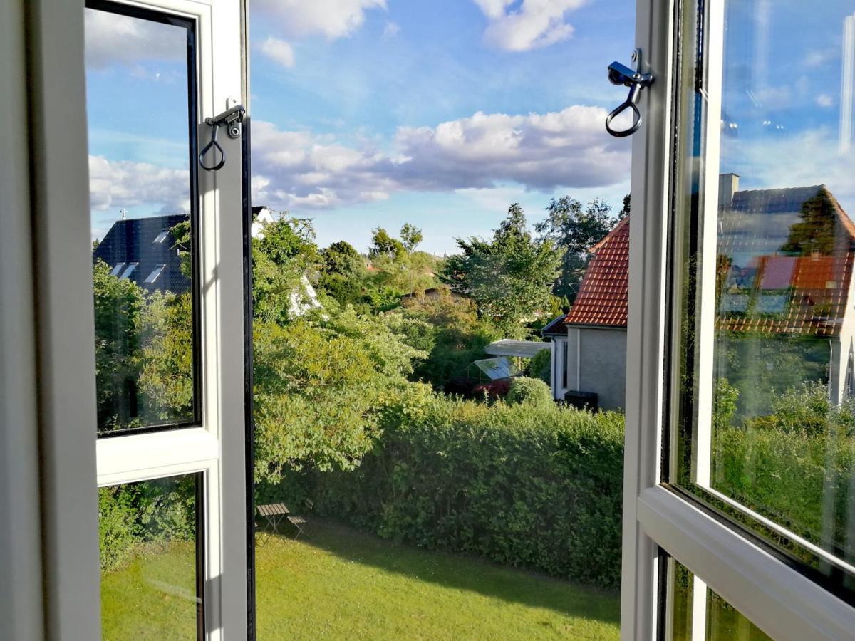 Room In A Danish Cottage With Garden View, 10 Min To Cph Gentofte Kommune Exterior foto